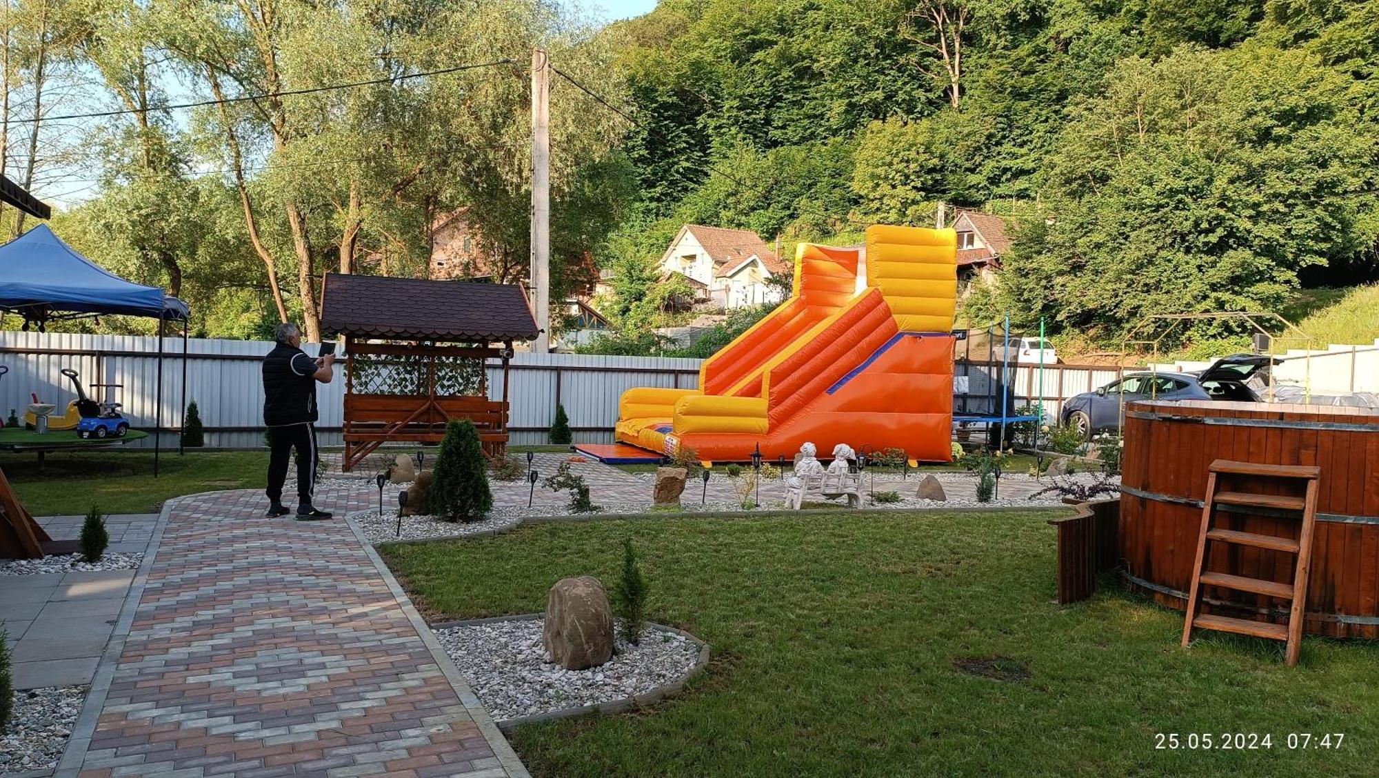 Cazare La Kataleya Segesvár Kültér fotó